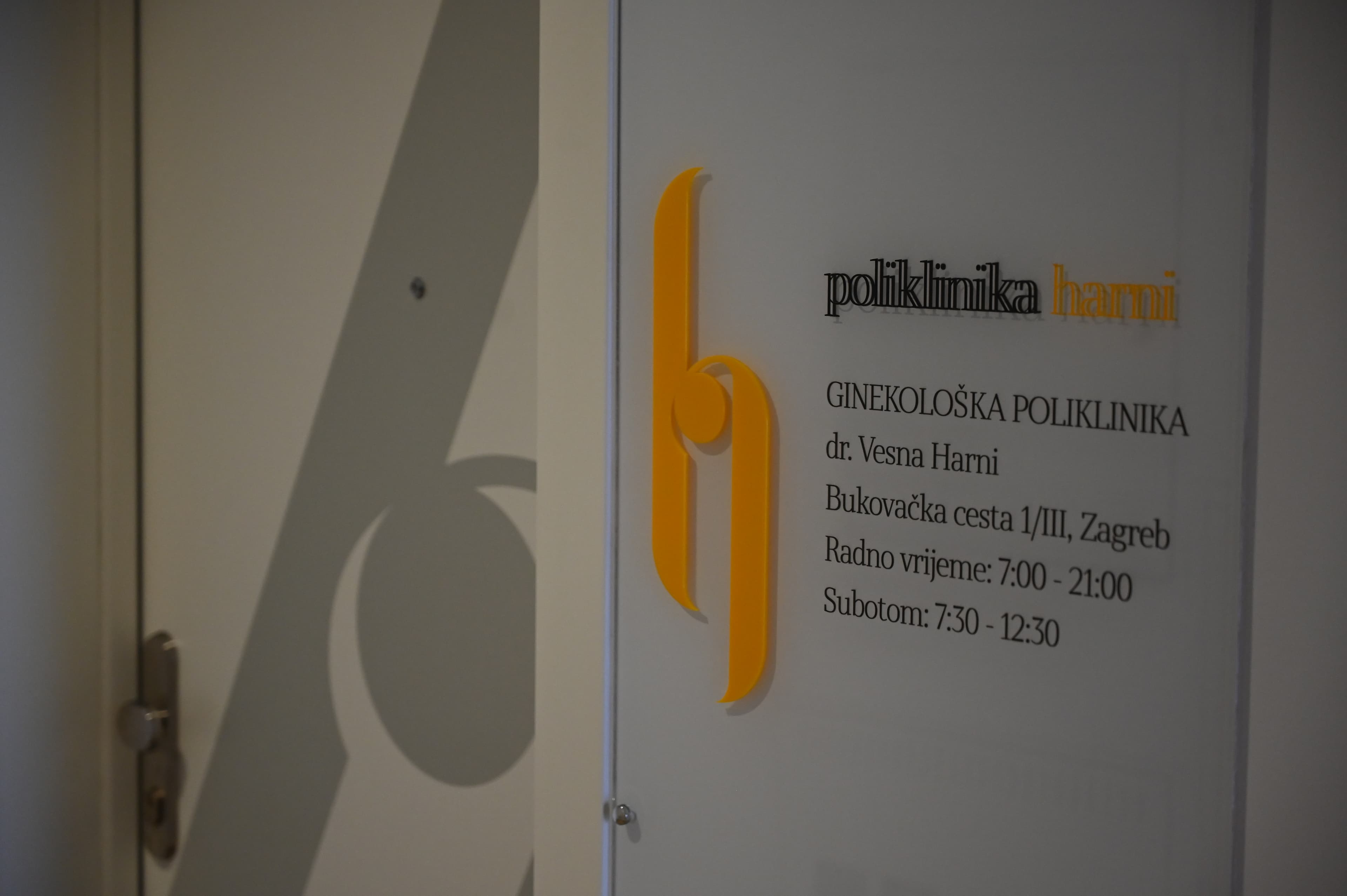 Ulaz u Polikliniku Harni – informacije i radno vrijeme